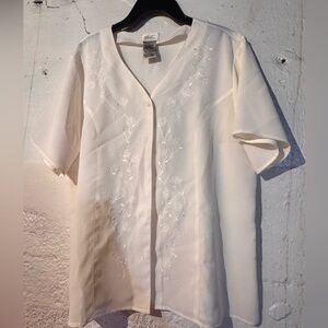 Alfred Dunner White Floral Embroidered Blouse